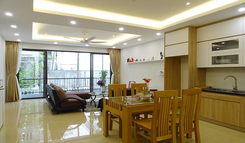 Exquisite three-bedroom apartment Tay Ho, Xom Chua for rent