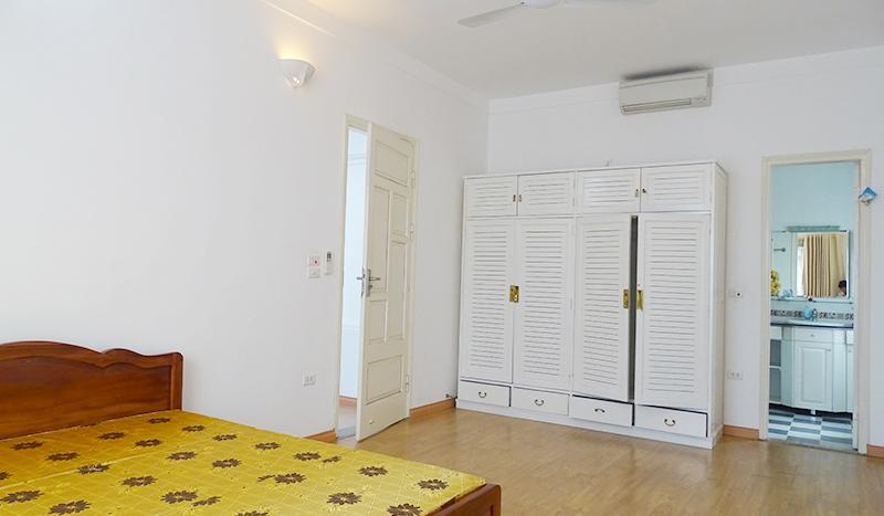 A classic five-floor house Tay Ho, To Ngoc Van for rent