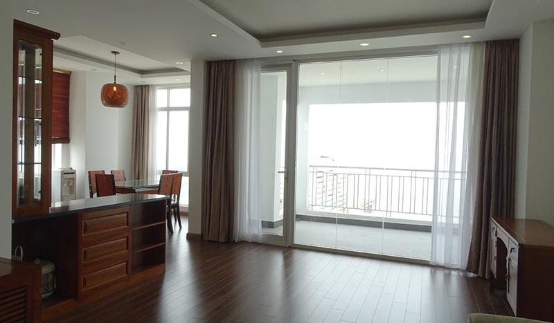 3-bedroom-apartment-xuan-dieu-lake-front