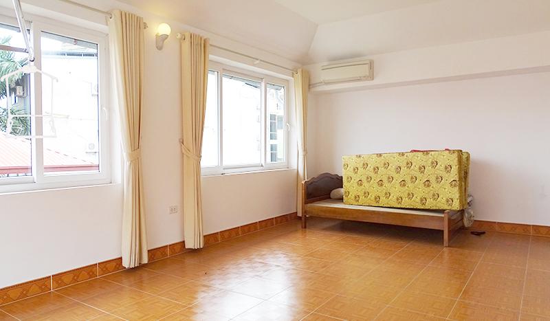 A classic five-floor house Tay Ho, To Ngoc Van for rent