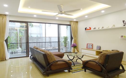 Exquisite three-bedroom apartment Tay Ho, Xom Chua for rent