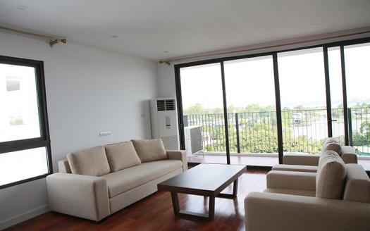 A master three-bedroom apartment Tay Ho, Xom Chua