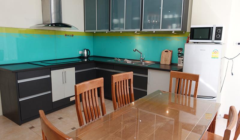 Bright 4 bedrooms serviced apartment in Ba Dinh to rent