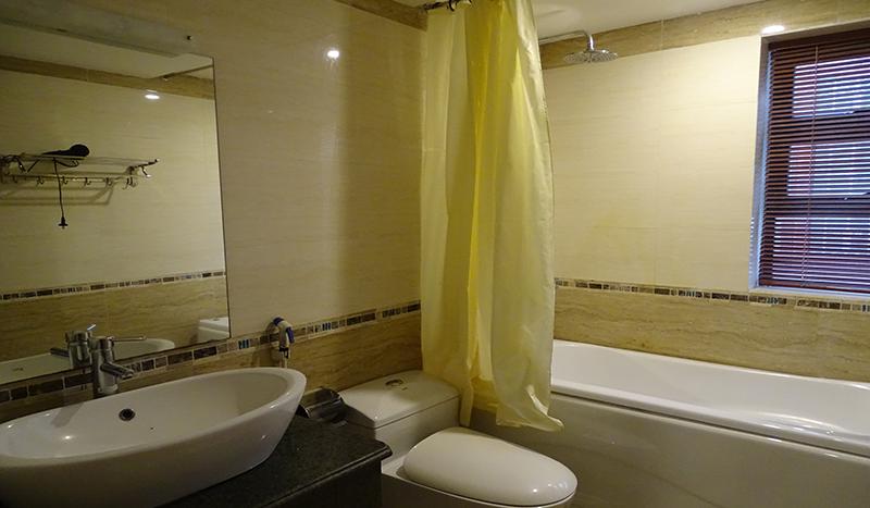 Elegant one- bedroom apartment for rent in Dao Tan, Ba Dinh