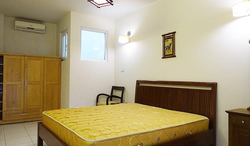 Five-bedroom house Tay Ho Tu Hoa