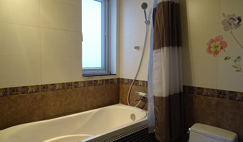 two-bedroom serviced apartment To Ngoc Van, Tay Ho
