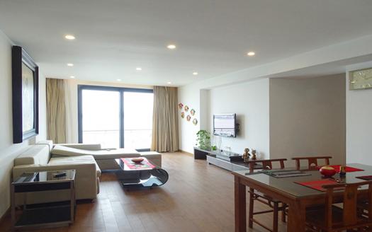 Luxurious 2 bedrooms apartment Tu Hoa, Tay Ho ready to move in