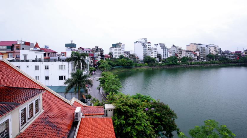 Three-bedroom apartment Tay Ho, Quang An near Westlake