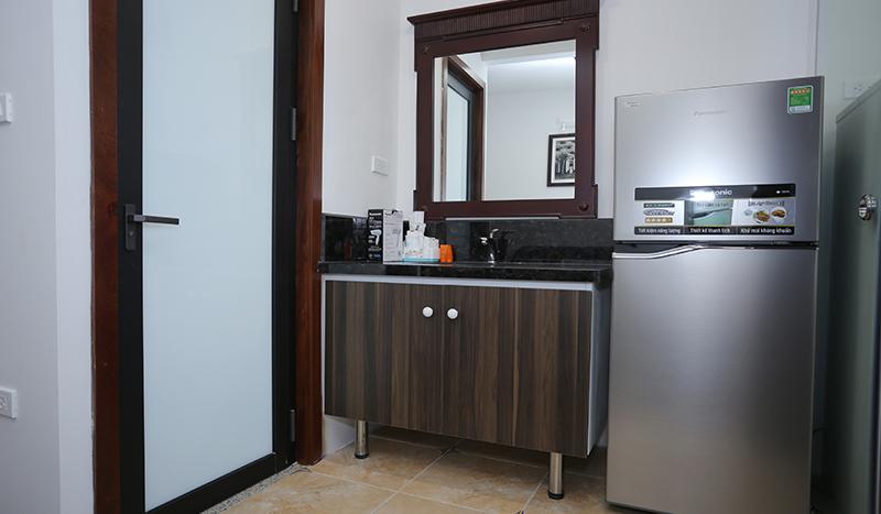 Tidily studio apartment Ba Dinh to rent with many amenities