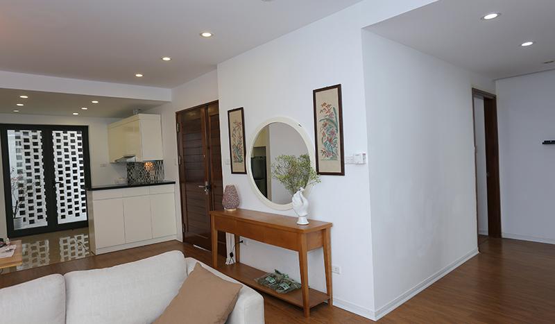 high-quality two-bedroom apartment Tay Ho, Xuan Dieu for rent(