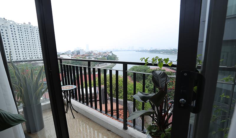 high-quality two-bedroom apartment Tay Ho, Xuan Dieu for rent(