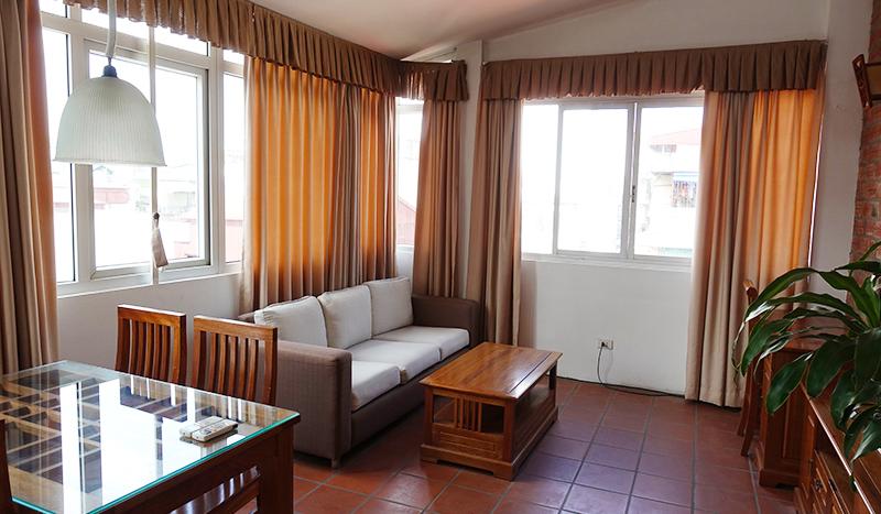 Lovely one-bedroom serviced apartment Hoan Kien, Nam Ngu for rent!