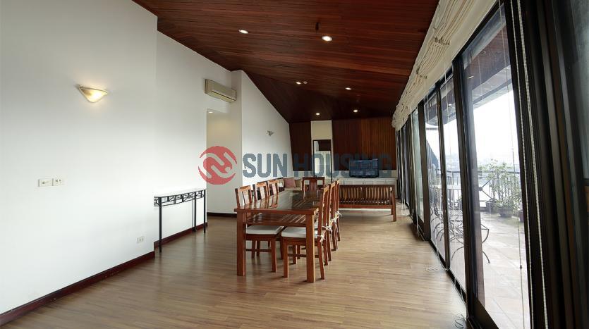 Apartment Truc Bach, Ba Dinh | Beautiful PENTHOUSE with Lake view