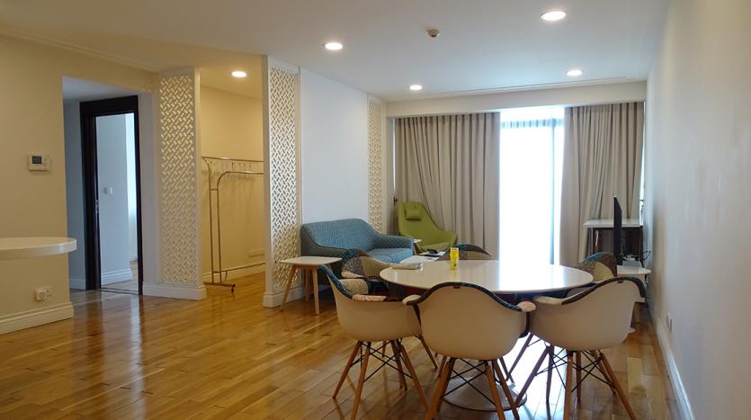 Two-bedroom Apartment Hai Ba Trung Hanoi with good city views for rent