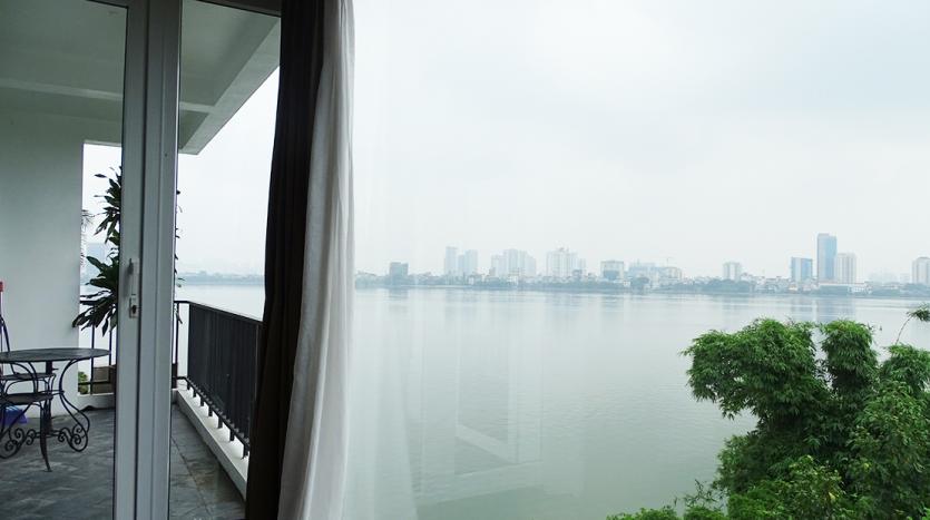 Three-bedroom serviced apartment Tay Ho with lake-viewed balcony