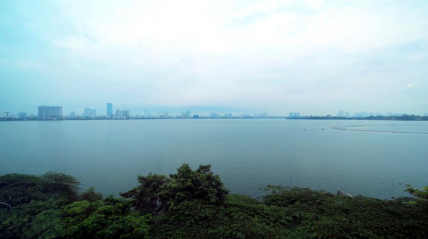Beautiful one-bedroom serviced apartment Tay Ho, Hanoi with lake views