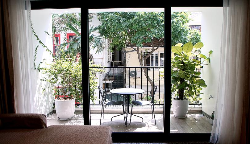 Graceful-balcony two-bedroom serviced apartment Tay Ho