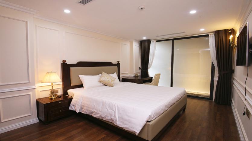 Hanoi downtown furnished apartment with 3 bedrooms to let