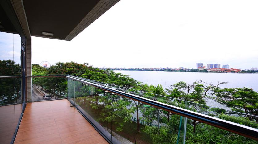 Lake-view balcony one-bedroom serviced apartment Tay Ho