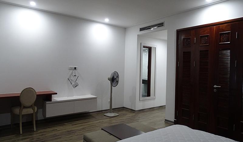 One-bedroom apartment Truc Bach Pham Hong Thai