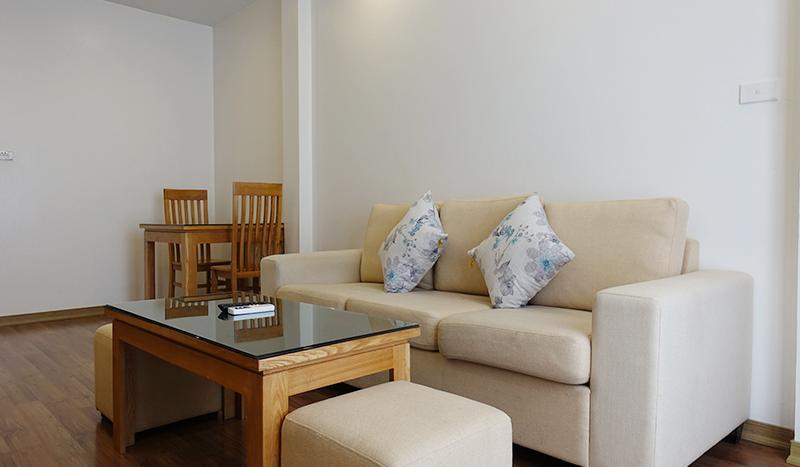 One bedroom serviced apartment Cau Giay very bright.