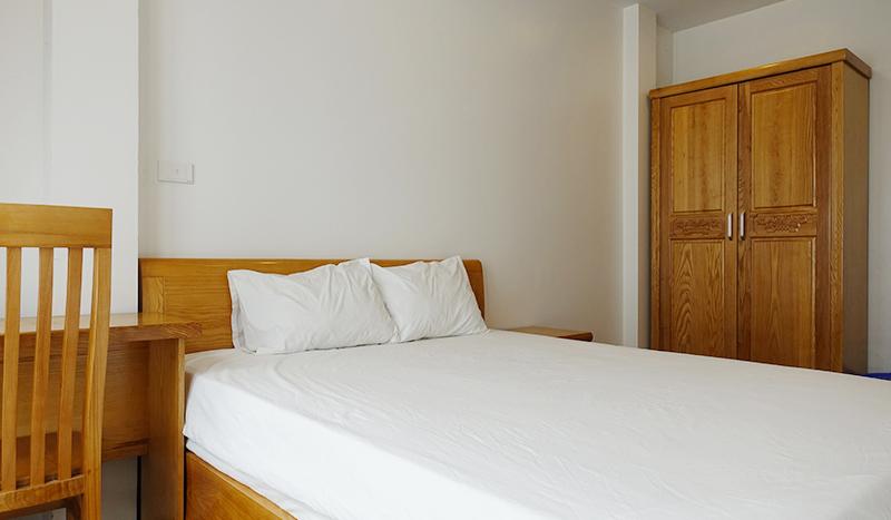 One bedroom serviced apartment Cau Giay very bright.