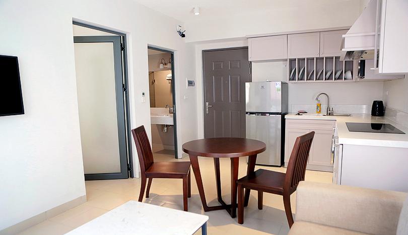 One bedroom serviced apartment Tay Ho to rent is astonishing