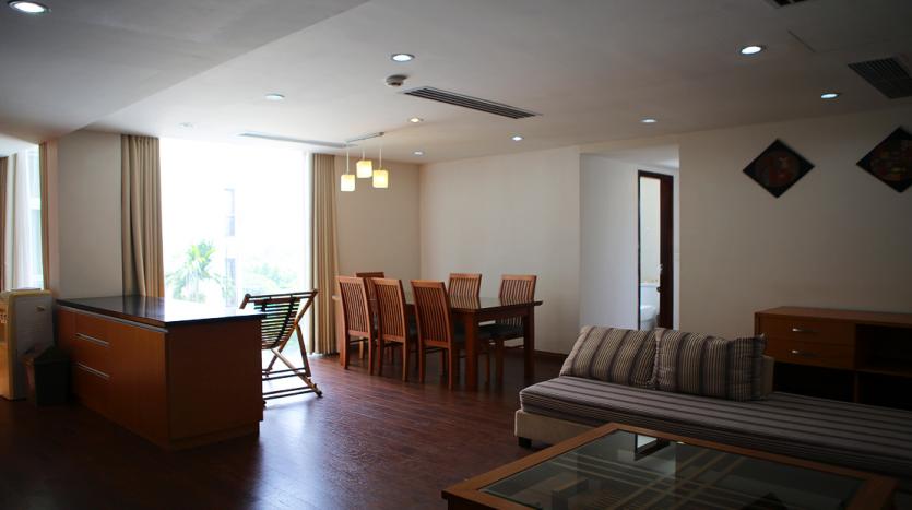 Spacious apartmnet Tay Hom, Quang Kanh str, 2 bedrooms for rent