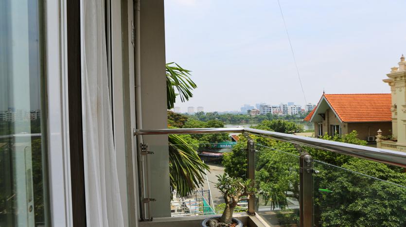 Spacious apartmnet Tay Hom, Quang Kanh str, 2 bedrooms for rent