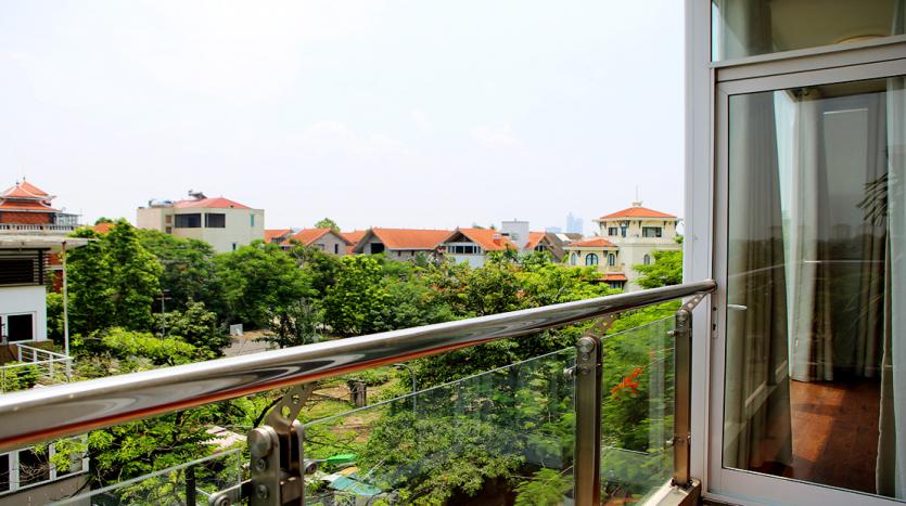 Spacious apartmnet Tay Hom, Quang Kanh str, 2 bedrooms for rent