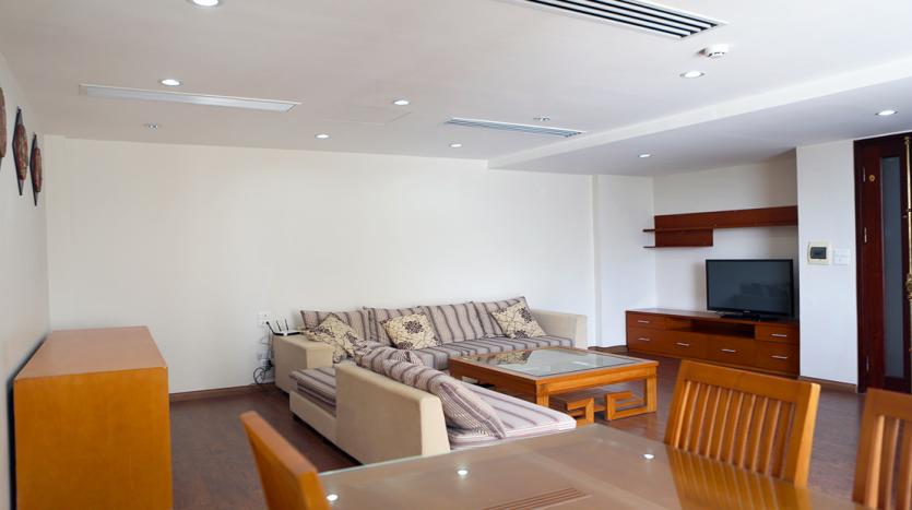 Spacious apartmnet Tay Hom, Quang Kanh str, 2 bedrooms for rent