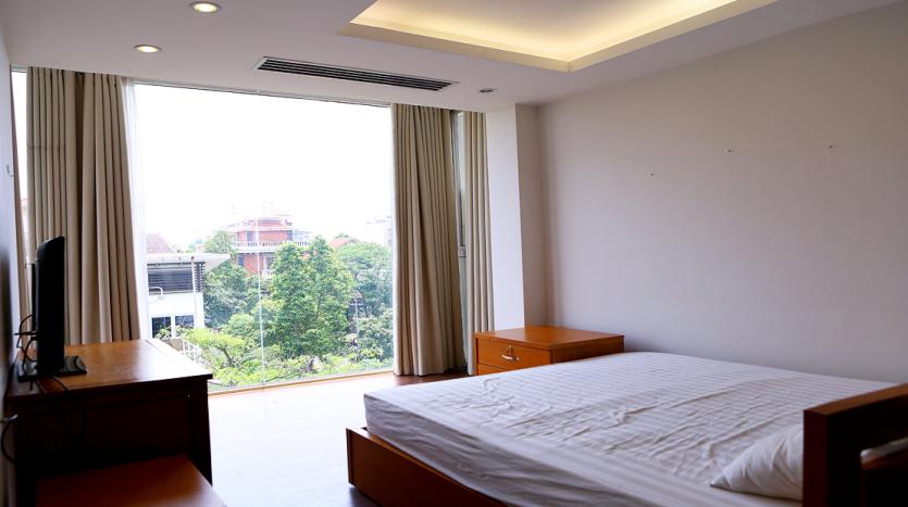 Spacious apartmnet Tay Hom, Quang Kanh str, 2 bedrooms for rent