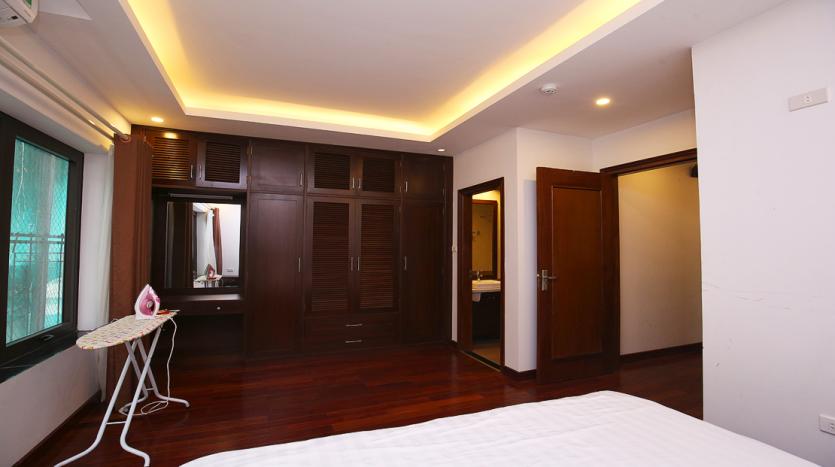 Westlake serviced apartment, two bedrooms looks extensive.