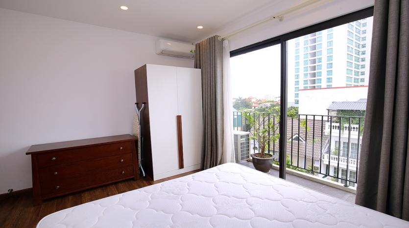 apartment westlake hanoi for rent 2 bedrooms near Fraser Suites (16)