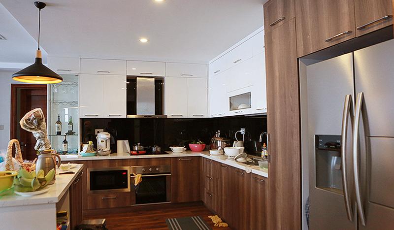 four-bedroom serviced apartment Tay Ho