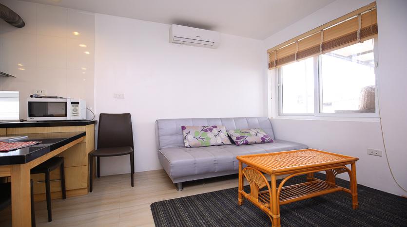 lakeview one bedroom serviced apartment Tay Ho