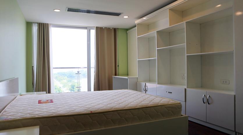 luxurious three-bedroom apartment for rent with lake view Tay Ho