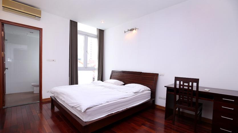 modern 2 bedroom serviced apartment Xuan Dieu Tay Ho for rent