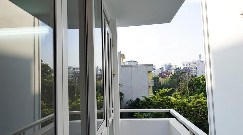 Two-bedroom house in Tay Ho for rent, 5 floors with best price ever seen