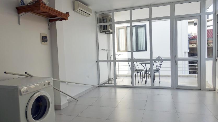 Two-bedroom house in Tay Ho for rent, 5 floors with best price ever seen