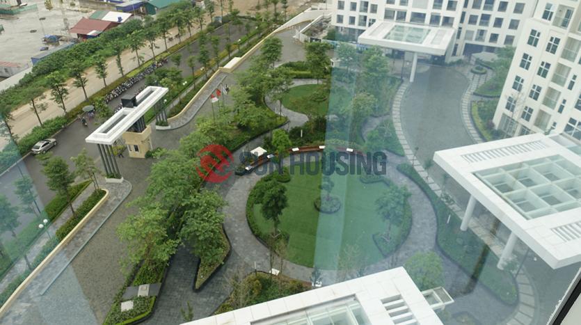 Newly built 03-bedroom apartment in Ciputra with garden view