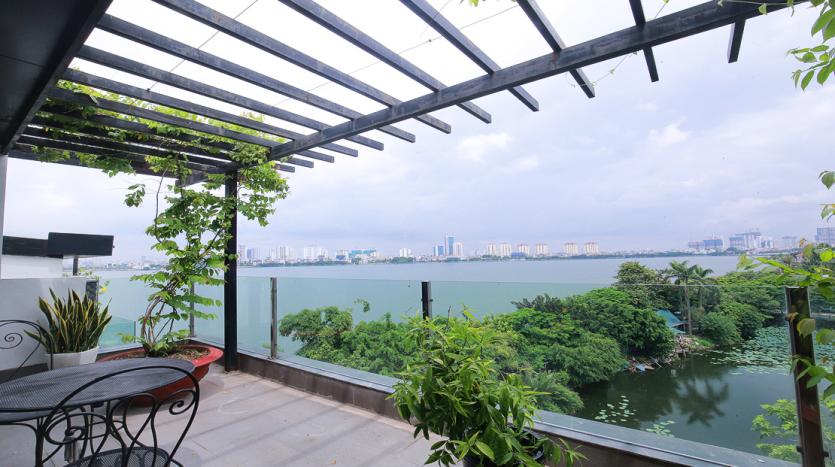 Two-bedroom apartment Westlake, Xom Chua | Lake views, green corners