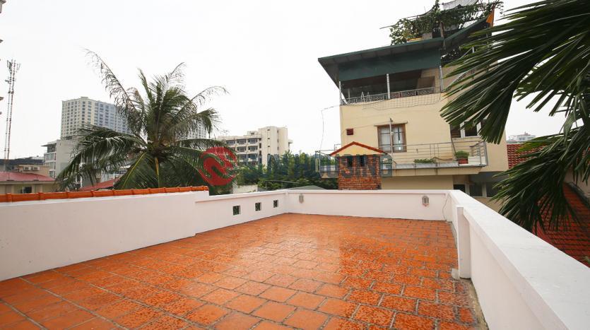 Villa Westlake Hanoi, four bedrooms with large garden.