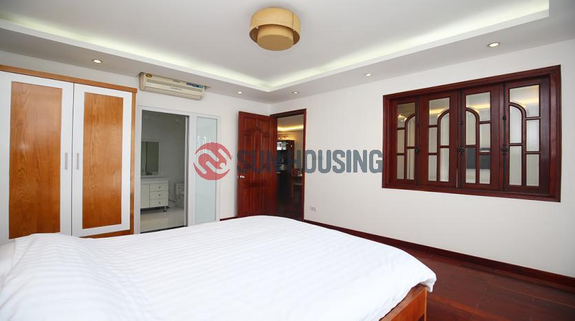 Serviced apartment Westlake, Hanoi | 3 bedrooms with lake view