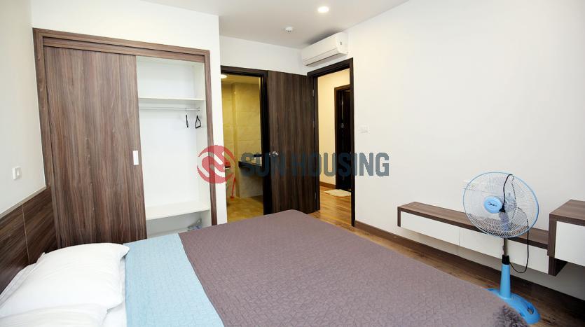 Lovely two-bedroom serviced apartment in a new building Westlake area