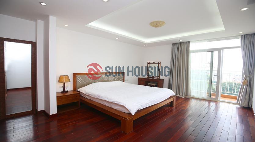 Serviced apartment Westlake, Hanoi | 3 bedrooms with lake view