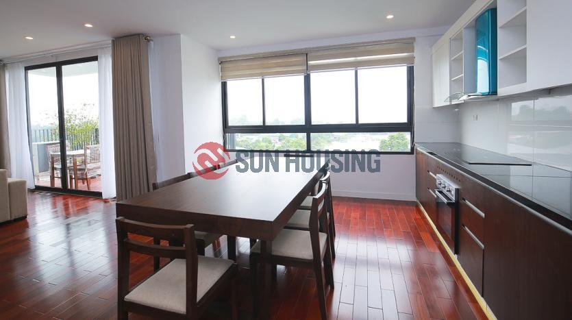 Luxurious apartment Tay Ho to let with 3 bedrooms, lake view open view balcony