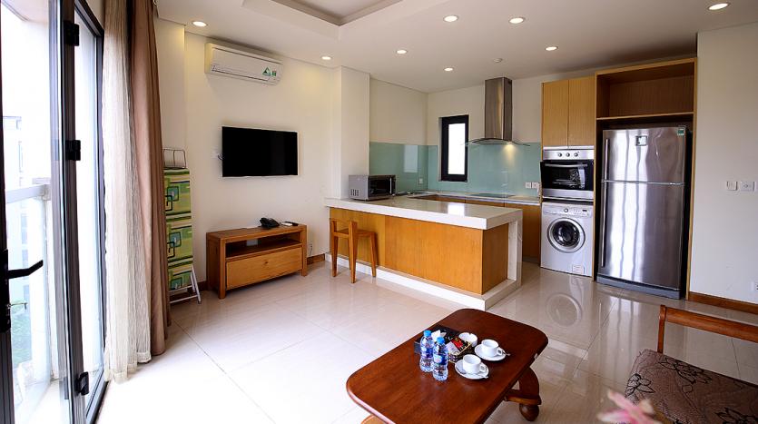 One bedroom serviced apartment Tay Ho, nice city view