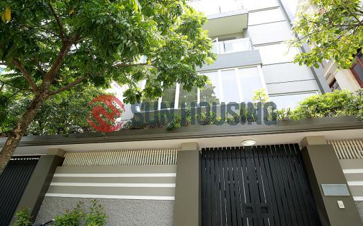 Lavish big garden villa for rent in Vuon Dao, Tay Ho 4 bedrooms