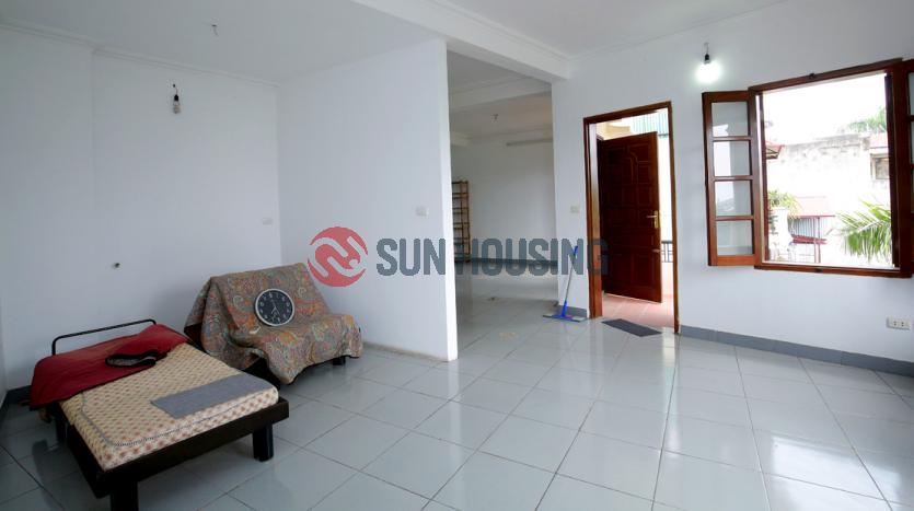 house to let in Tay Ho with 5 bedrooms, terrace, yard, lake view balcony